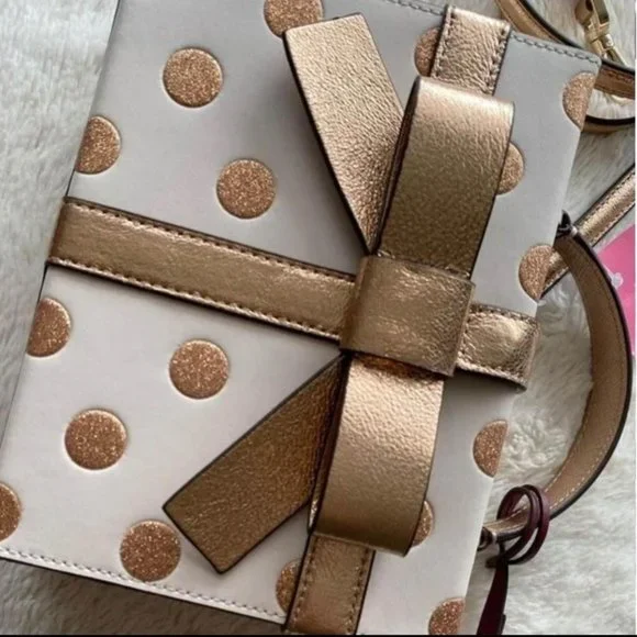 Kate Spade Gift Box Bag - Picture 7 of 7